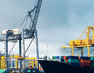 Examen de las mejores alternativas para que una empresa extranjera entre en el mercado espaol